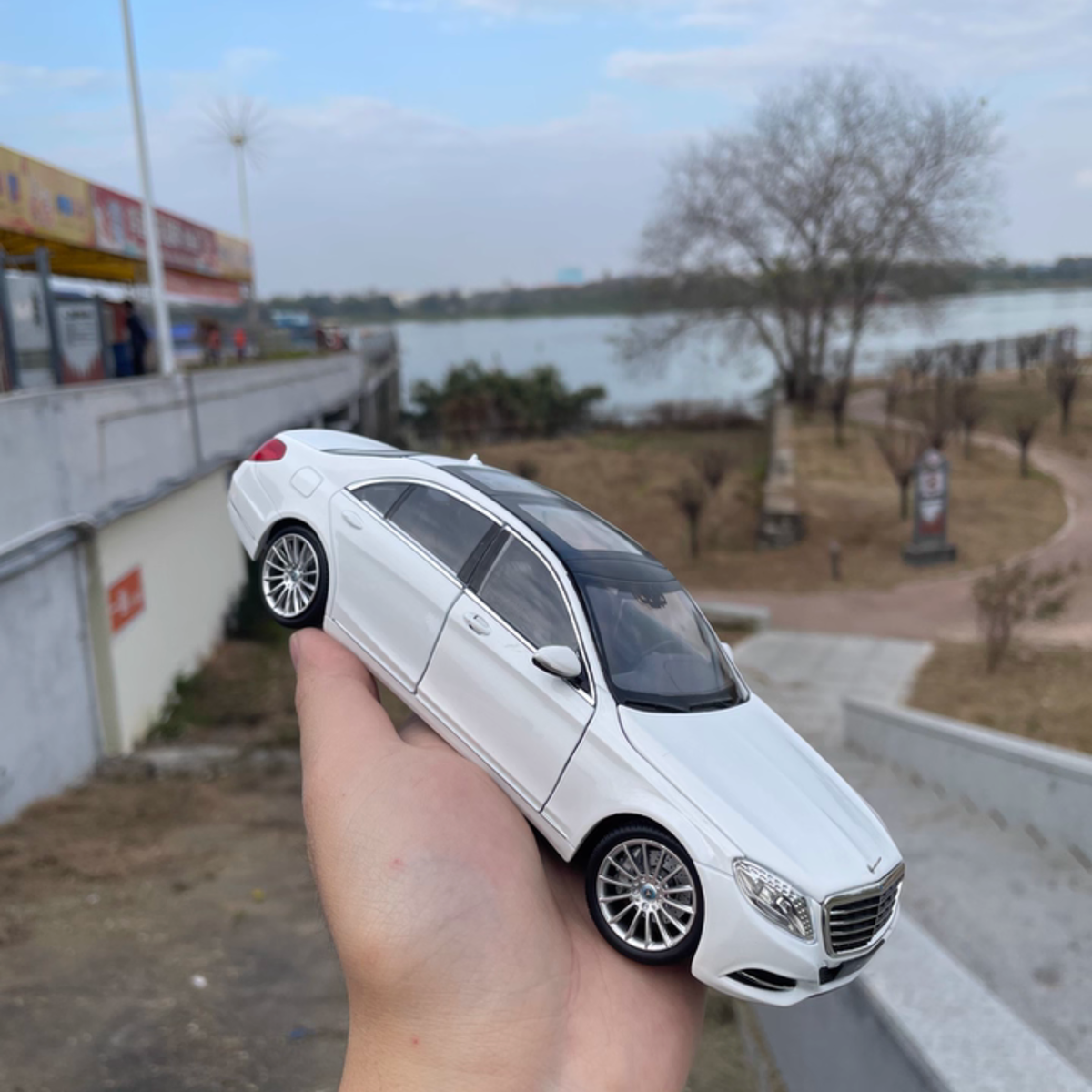 Custom License Plate 1:24 Mercedes-Benz S-Class Simulation Alloy Car Model