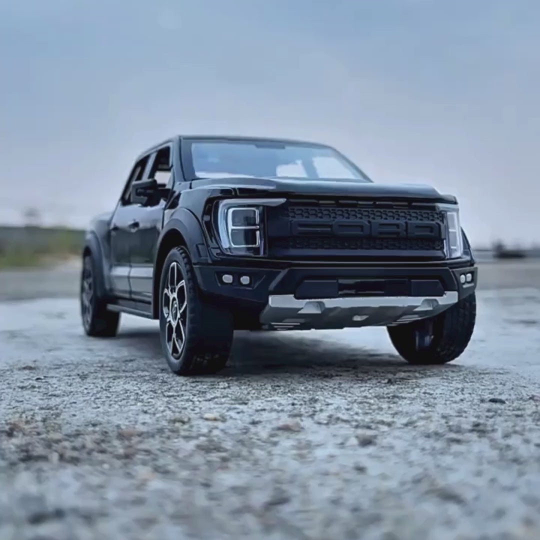 1:20 Ford Raptor Off-Road Pickup Diecast Model – Custom License Plate Edition
